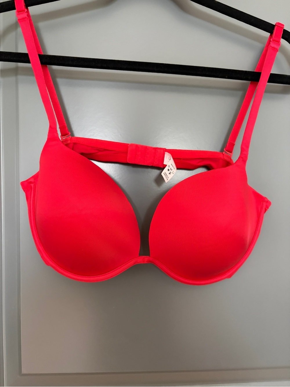 La SENZA Vibrant red deep plunge Push-Up Bra